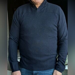 Men’s navy zadig and Voltaire sweater in perfect condition